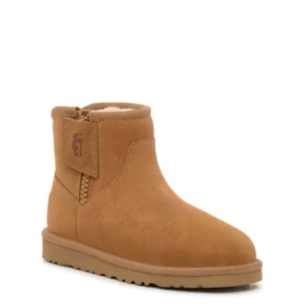 UGG | Adri Classic Boot Chestnut Kids Size 9 NEW